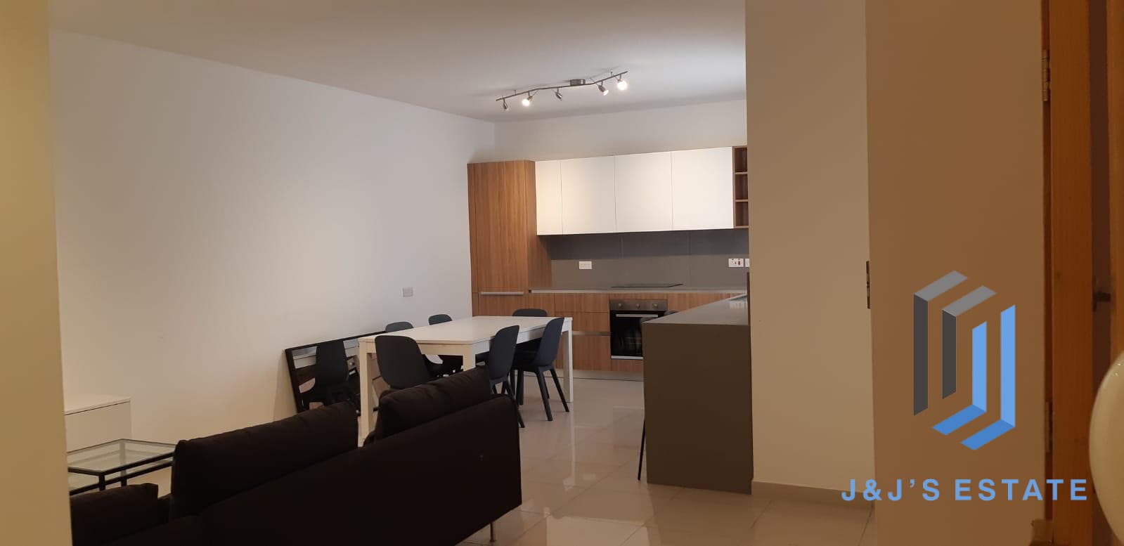 Fully Furnished Three Bedroom Apartment in Central Mosta · 3
