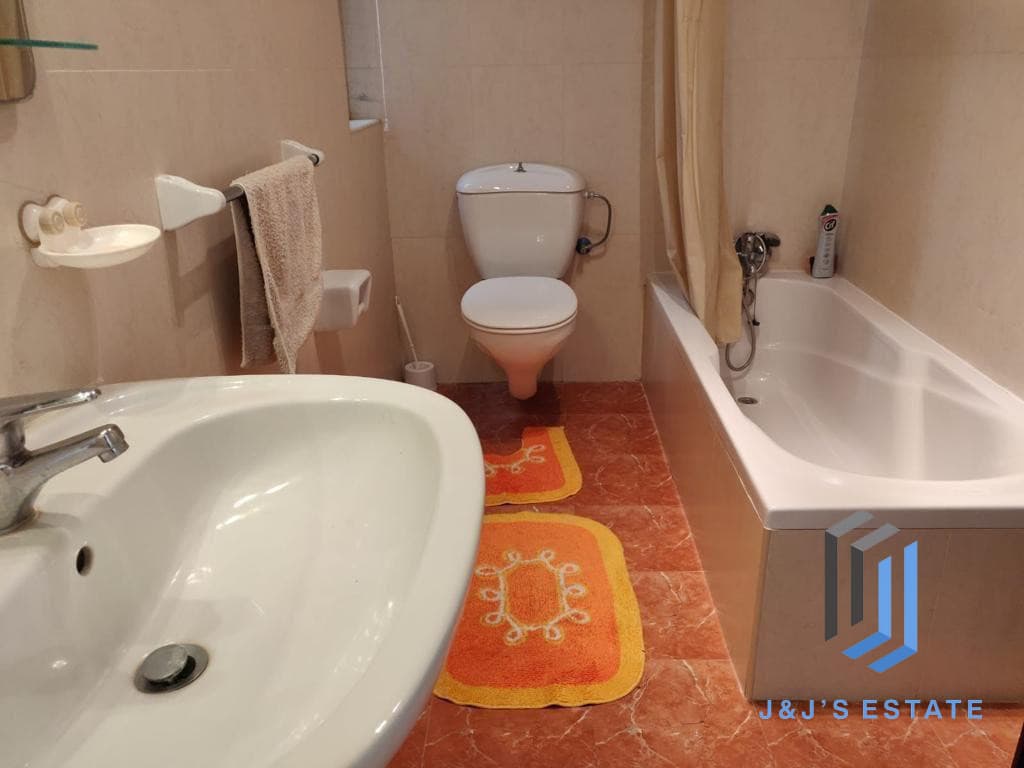 Sea Front Maisonette 3 Bedrooms in Madliena · 13