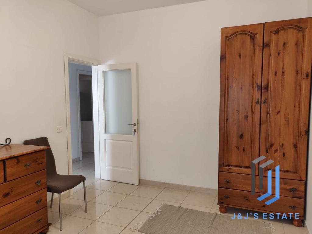 Sea Front Maisonette 3 Bedrooms in Madliena · 10