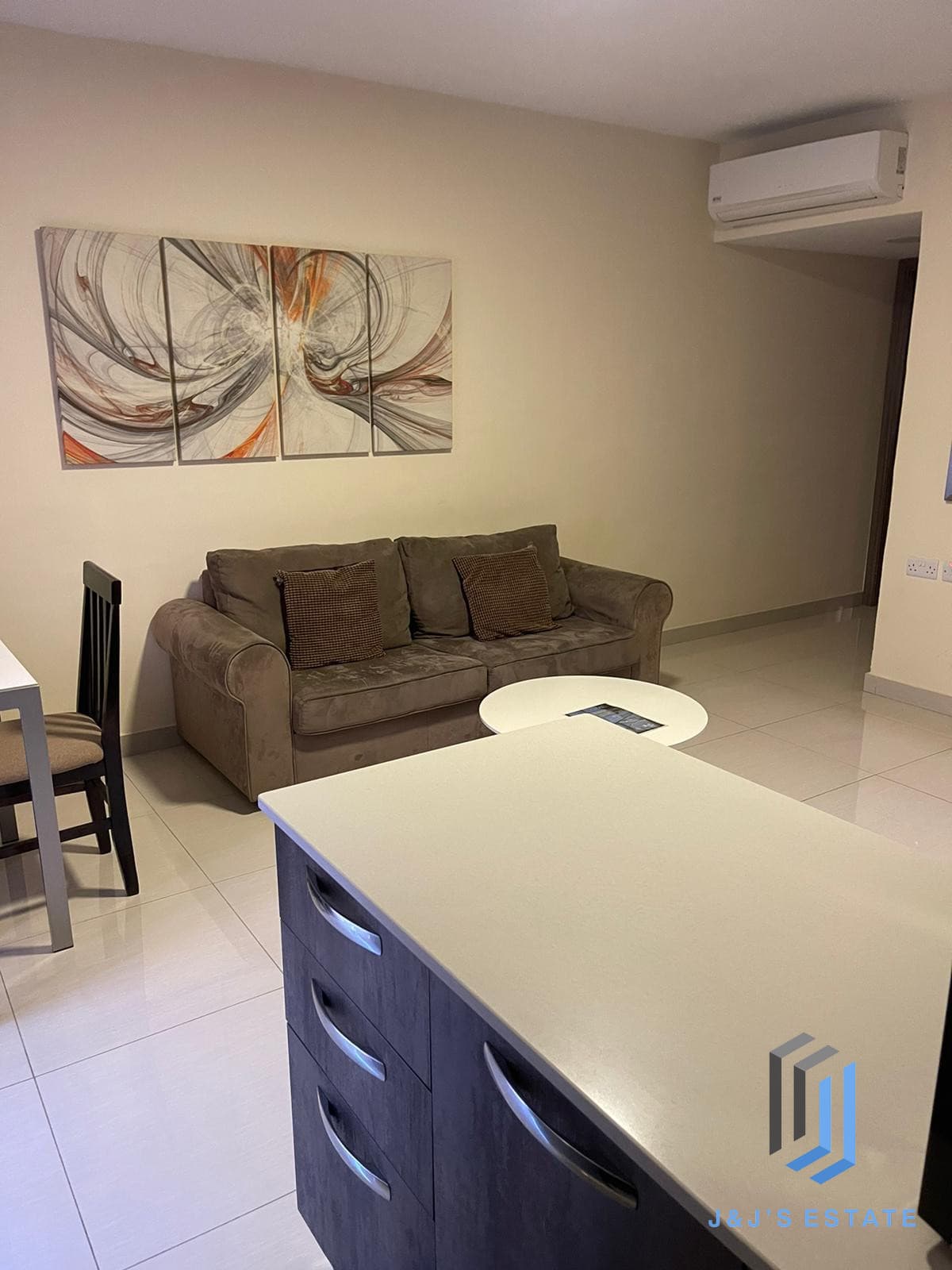 Furnished 1-Bed Apartment in Msida · 4