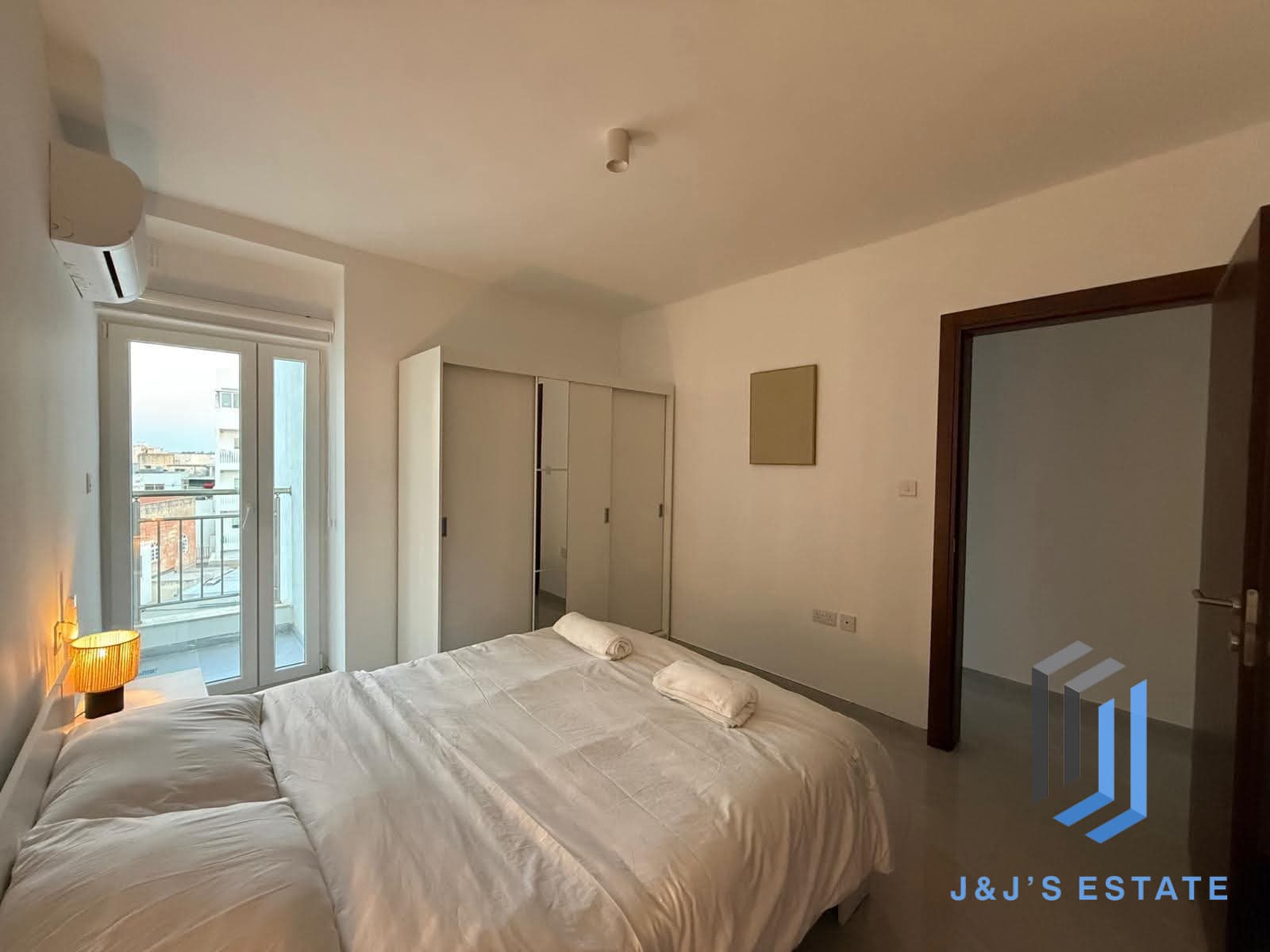 Furnished 2-Bed Apartment in Attard · 7