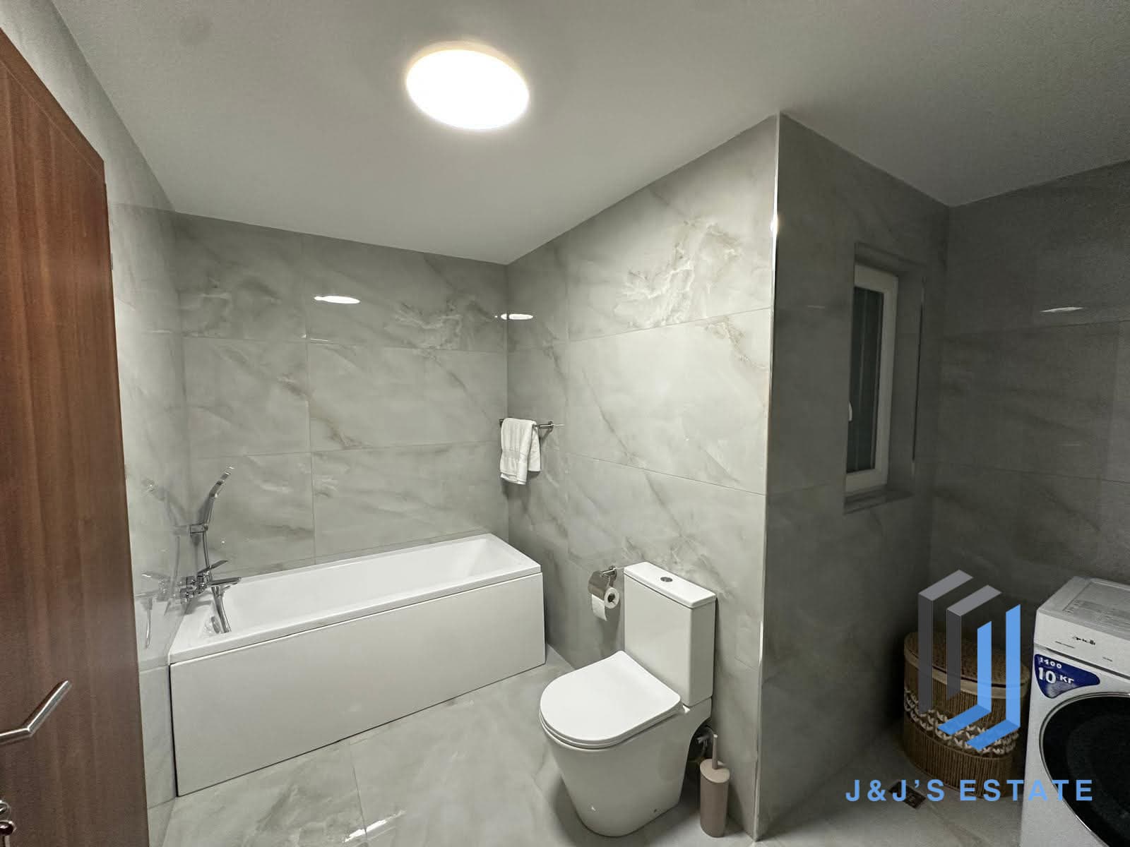 Furnished 2-Bed Apartment in Attard · 10