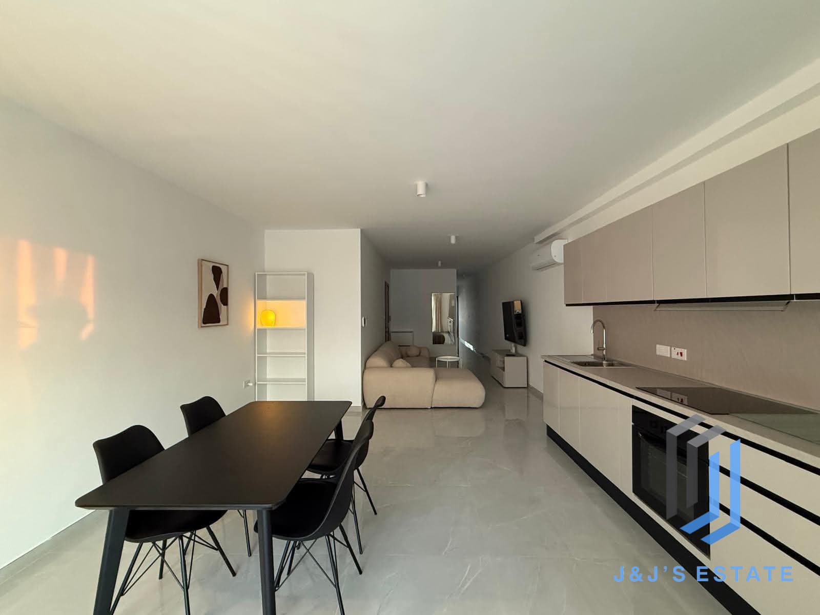 Furnished 2-Bed Apartment in Attard · 3