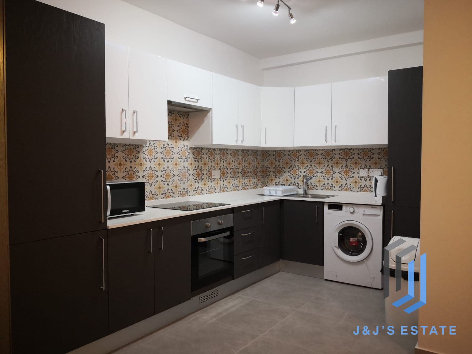 Penthouse 2-Bedroom in Gzira · 4