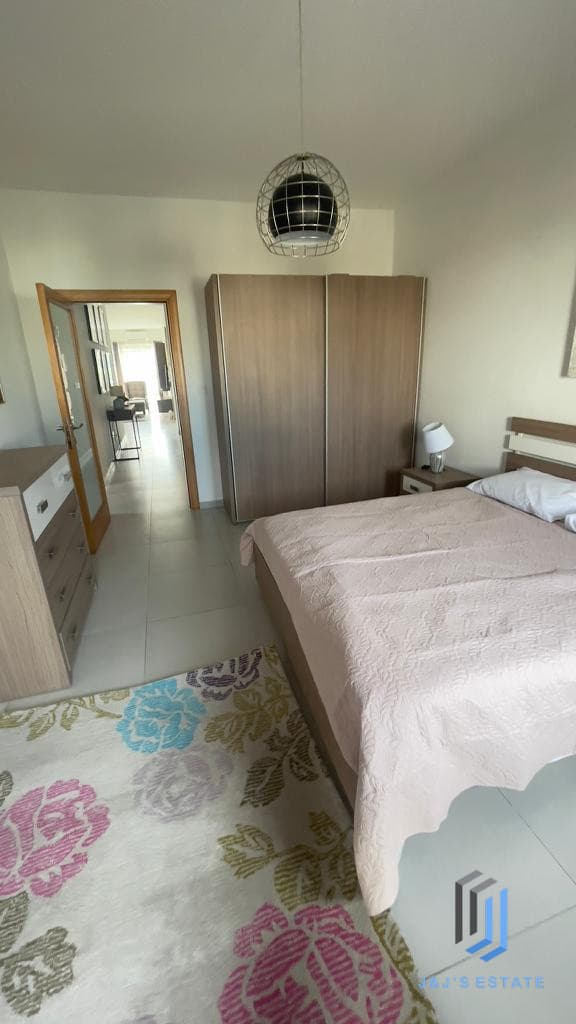 Furnished two-bedroom apartment in Bahar ic-Caghaq · 12