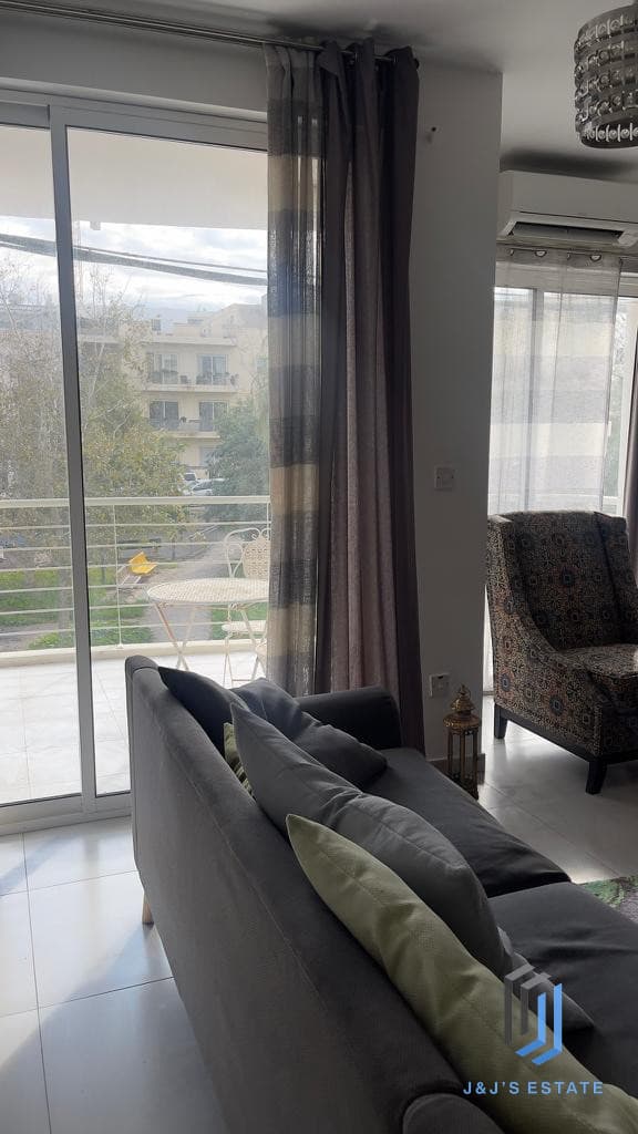 Furnished two-bedroom apartment in Bahar ic-Caghaq · 5