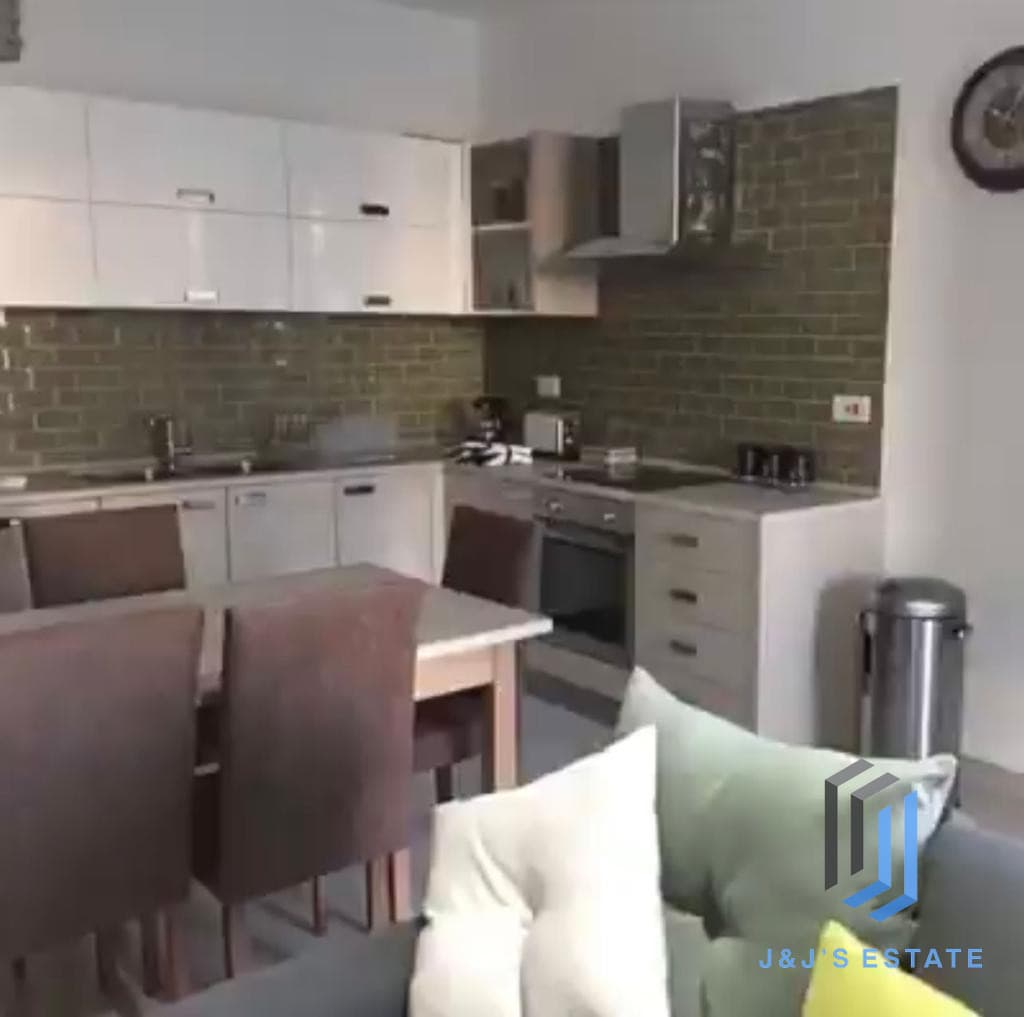 Furnished two-bedroom apartment in Bahar ic-Caghaq · 3