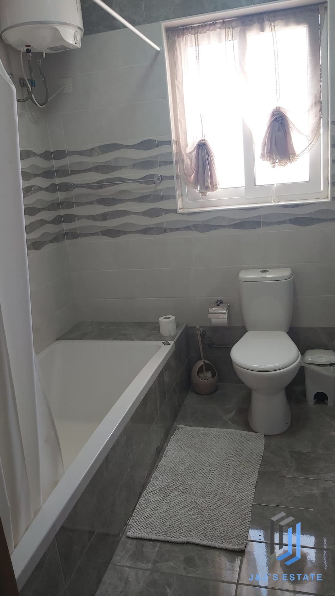 Marsaxlokk 1-Bedroom Penthouse with Sea View · 9