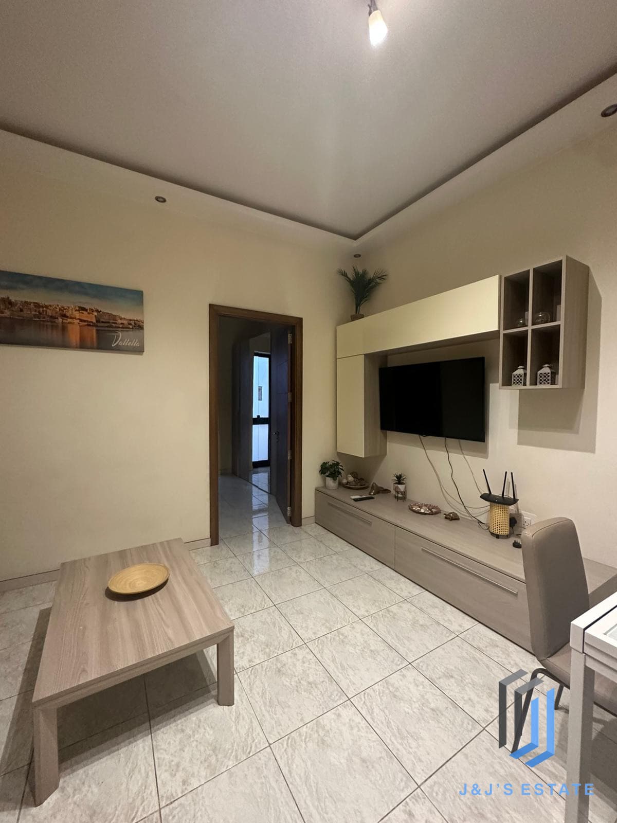 Furnished two-bedroom apartment in Sliema · 5