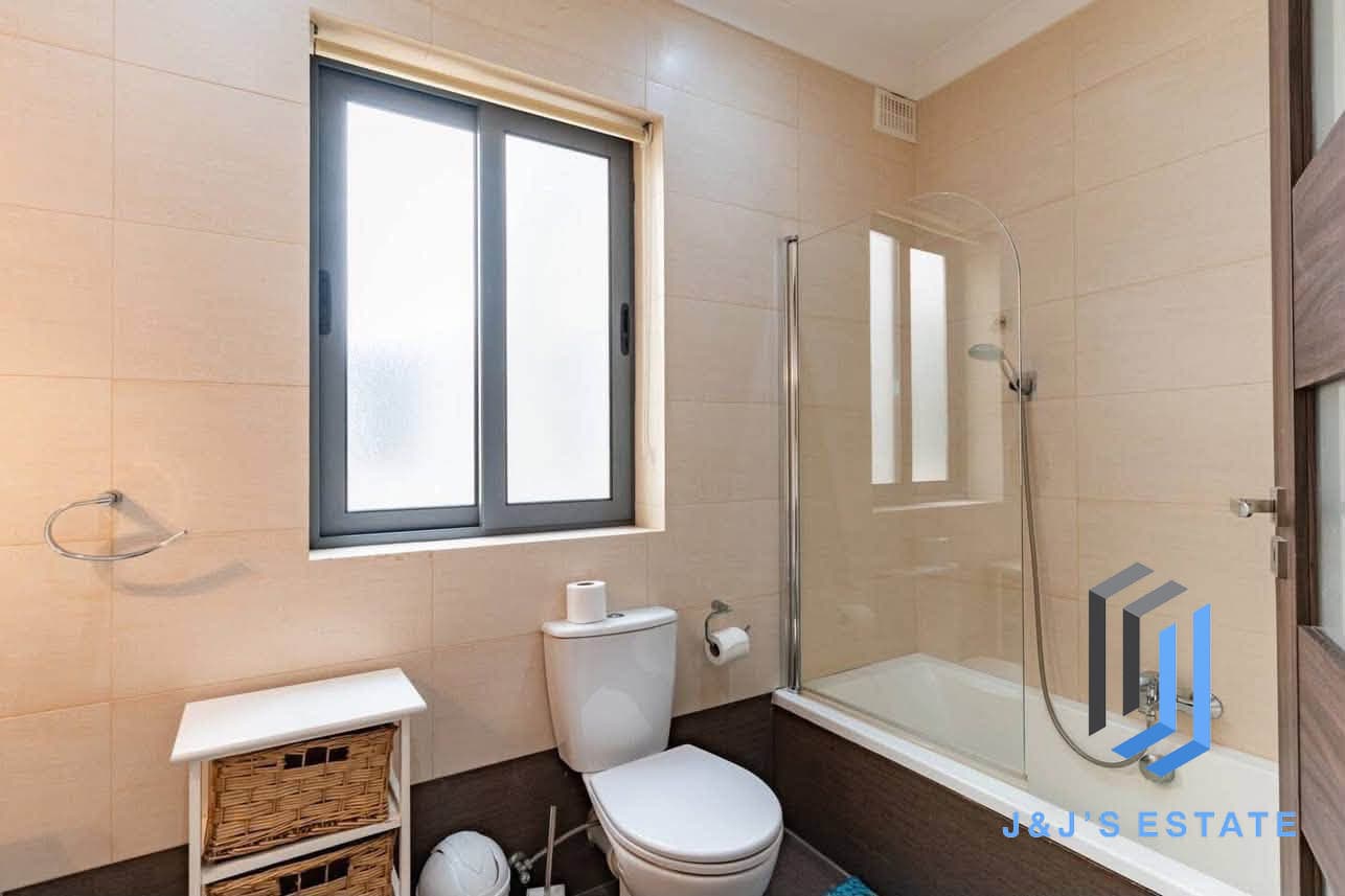 Fully Furnished 3-Bedroom Apartment in St Julian's · 10