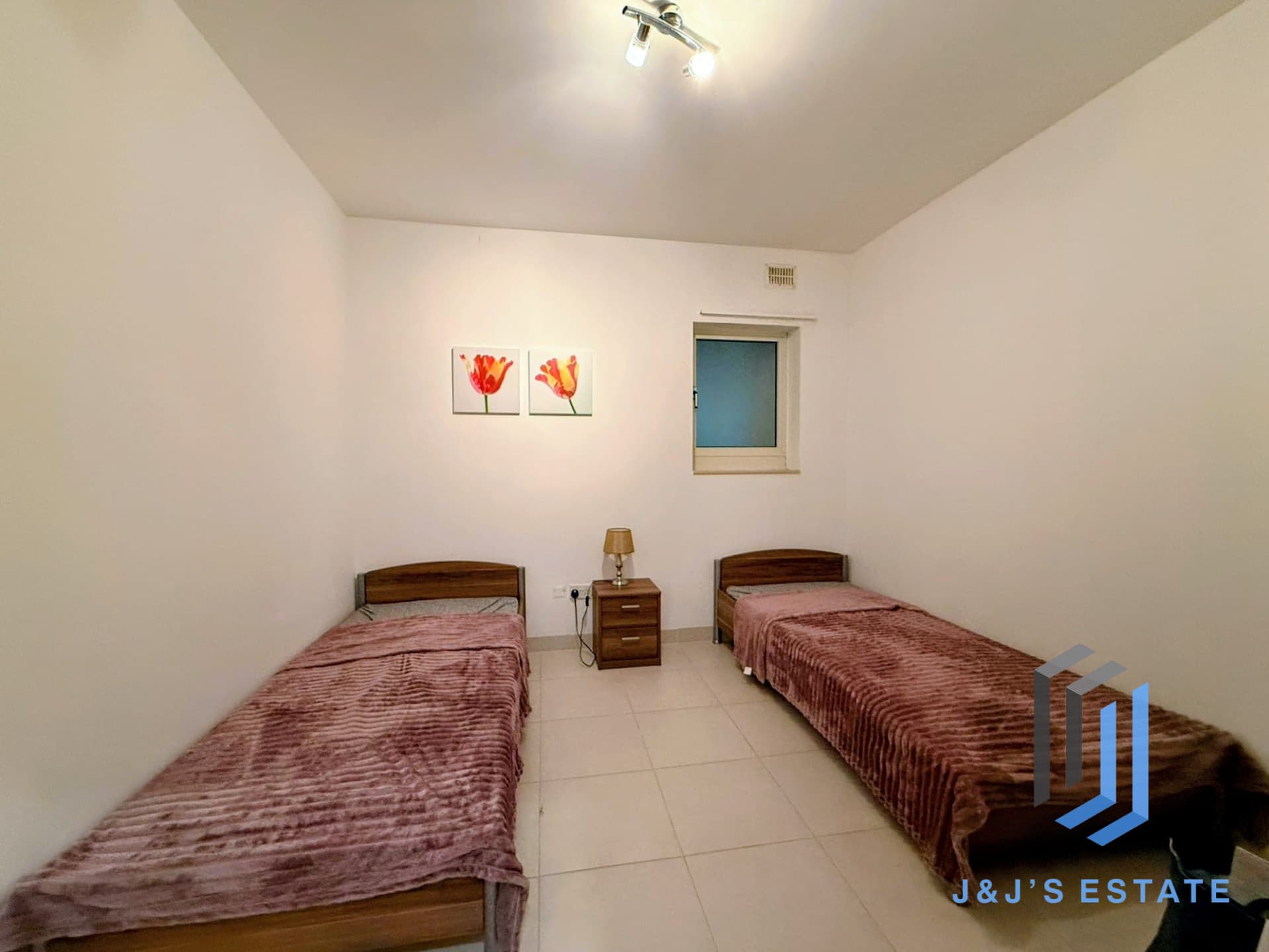 Fully furnished 3‑bed apartment on first floor in Swieqi · 6