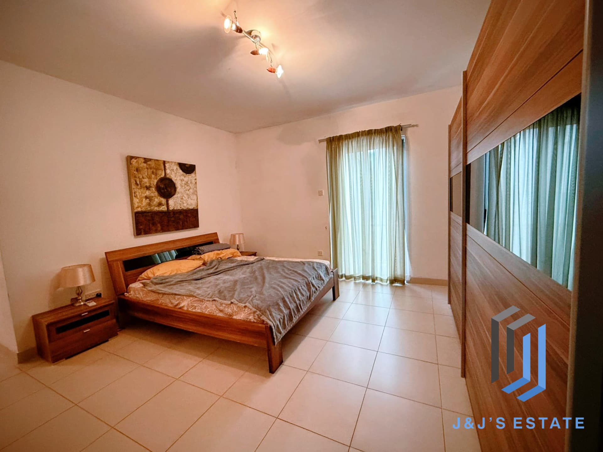 Fully furnished 3‑bed apartment on first floor in Swieqi · 9