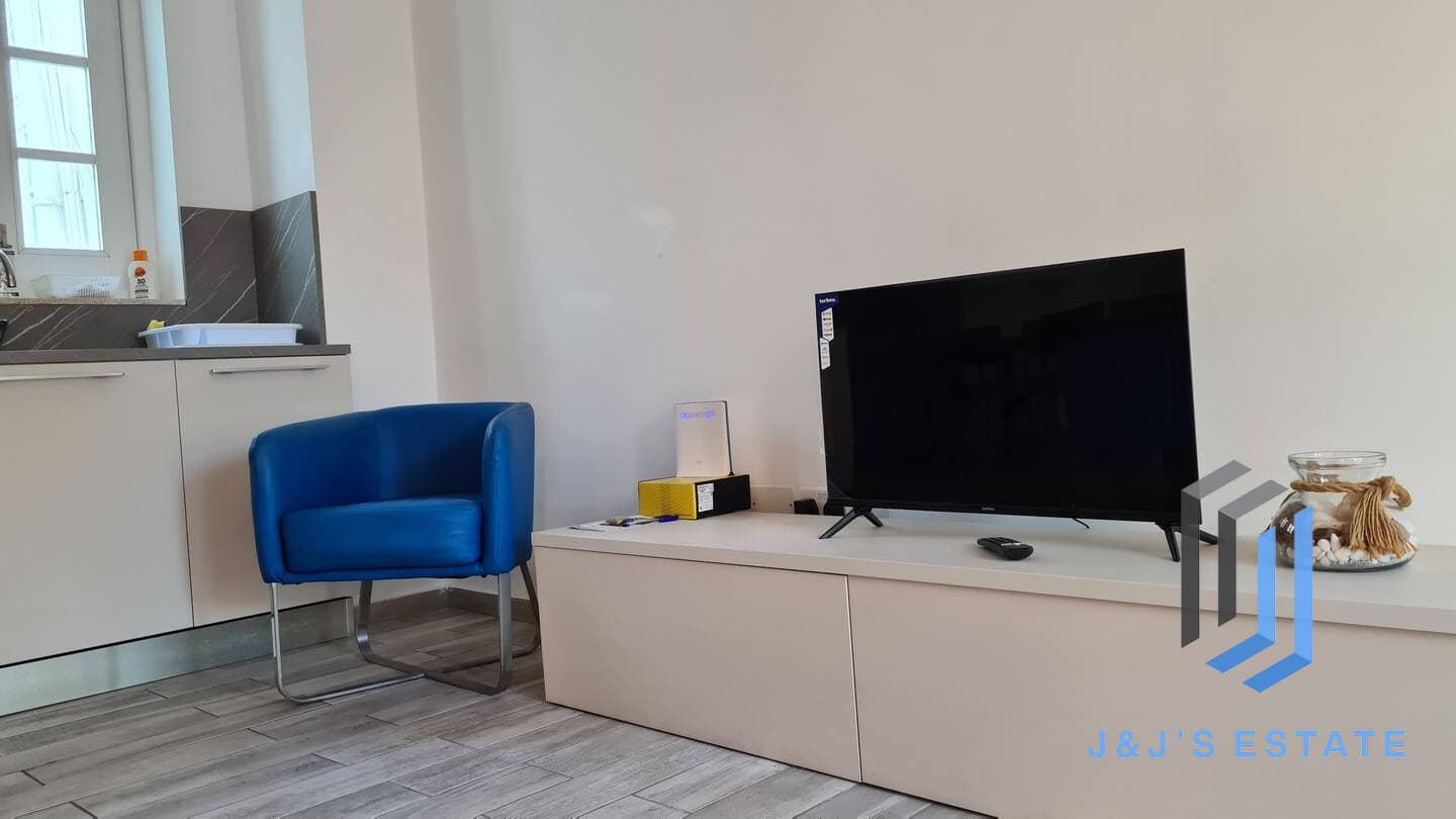 Furnished 2-Bed Duplex in Prime Sliema · 4