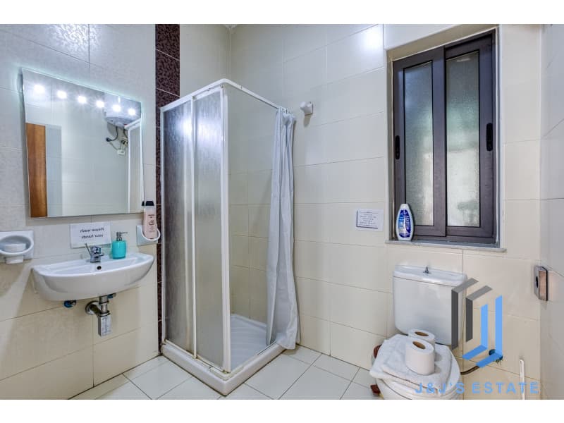 Fully furnished 2-bedroom apartment with panoramic views in St Julian's · 20