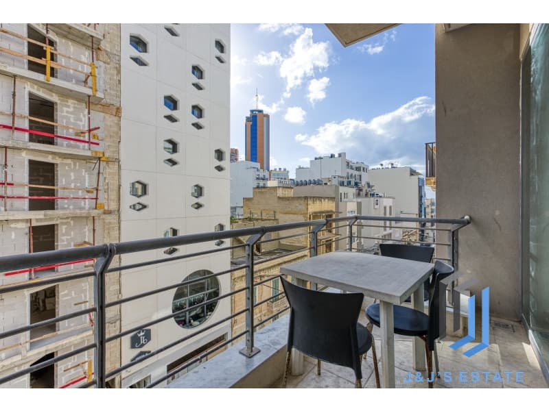 Fully furnished 2-bedroom apartment with panoramic views in St Julian's · 22