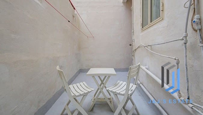 Fully furnished 2-bedroom apartment with sea view in Gzira · 12