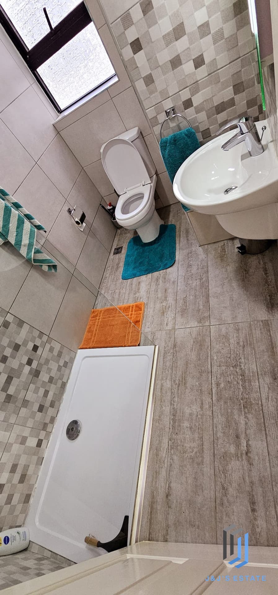 3-Bed Mellieha Apartment with Sea Views · 9