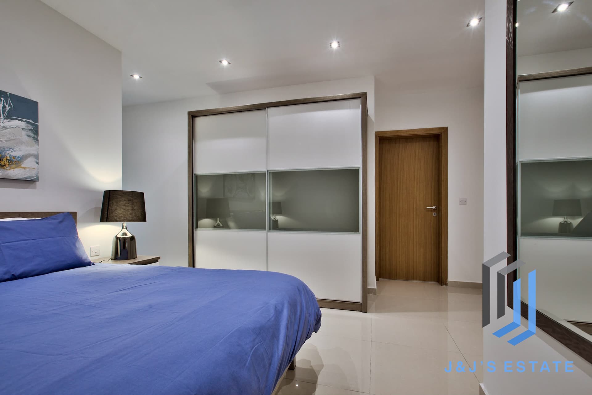 Spacious 2-Bedroom Home with 50sqm Private Yard in Għargħur · 14