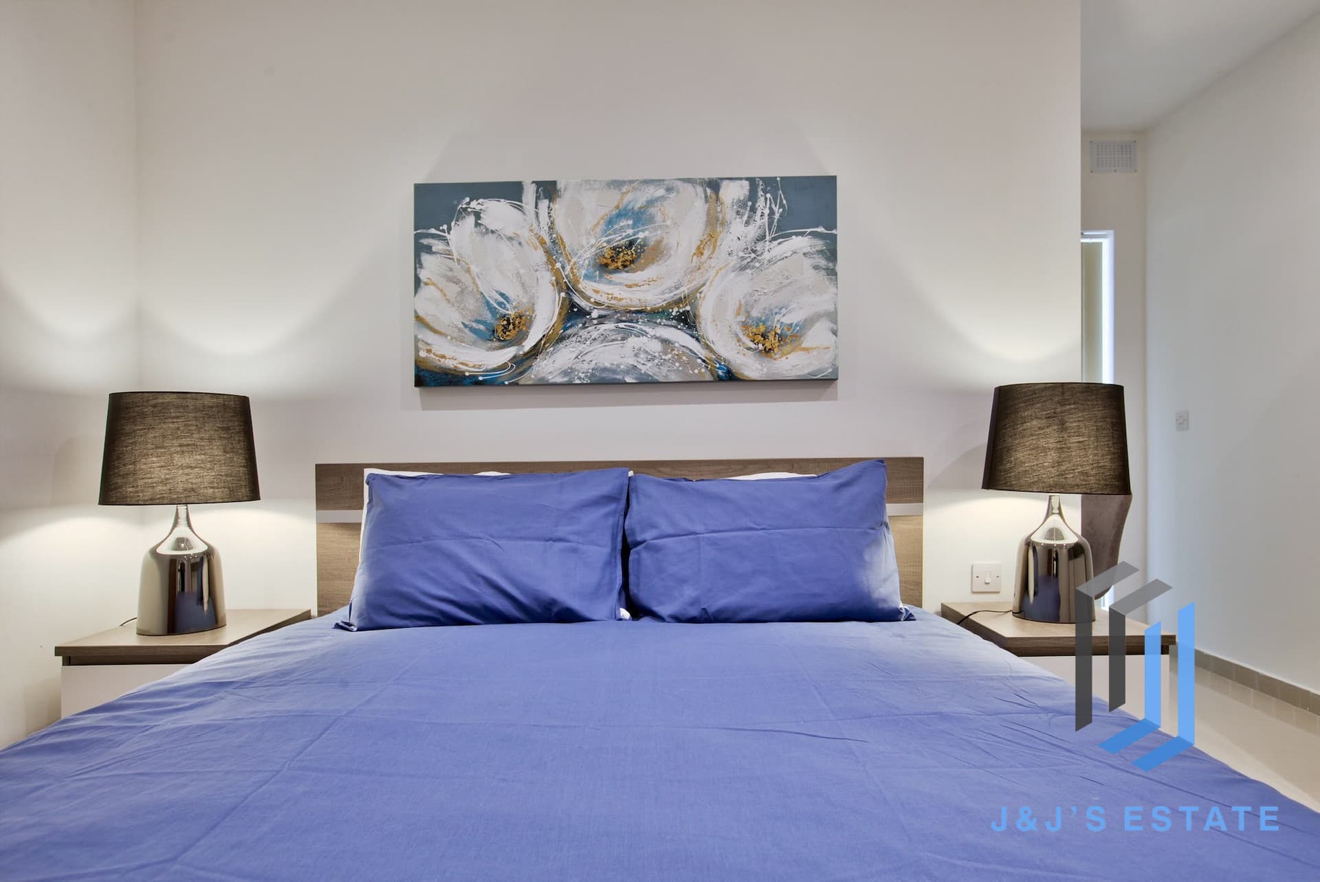 Spacious 2-Bedroom Home with 50sqm Private Yard in Għargħur · 15