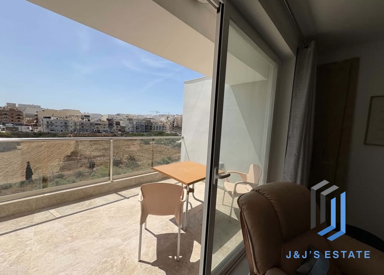 Tastefully Furnished 3-Bed Marsaskala Apartment · 4