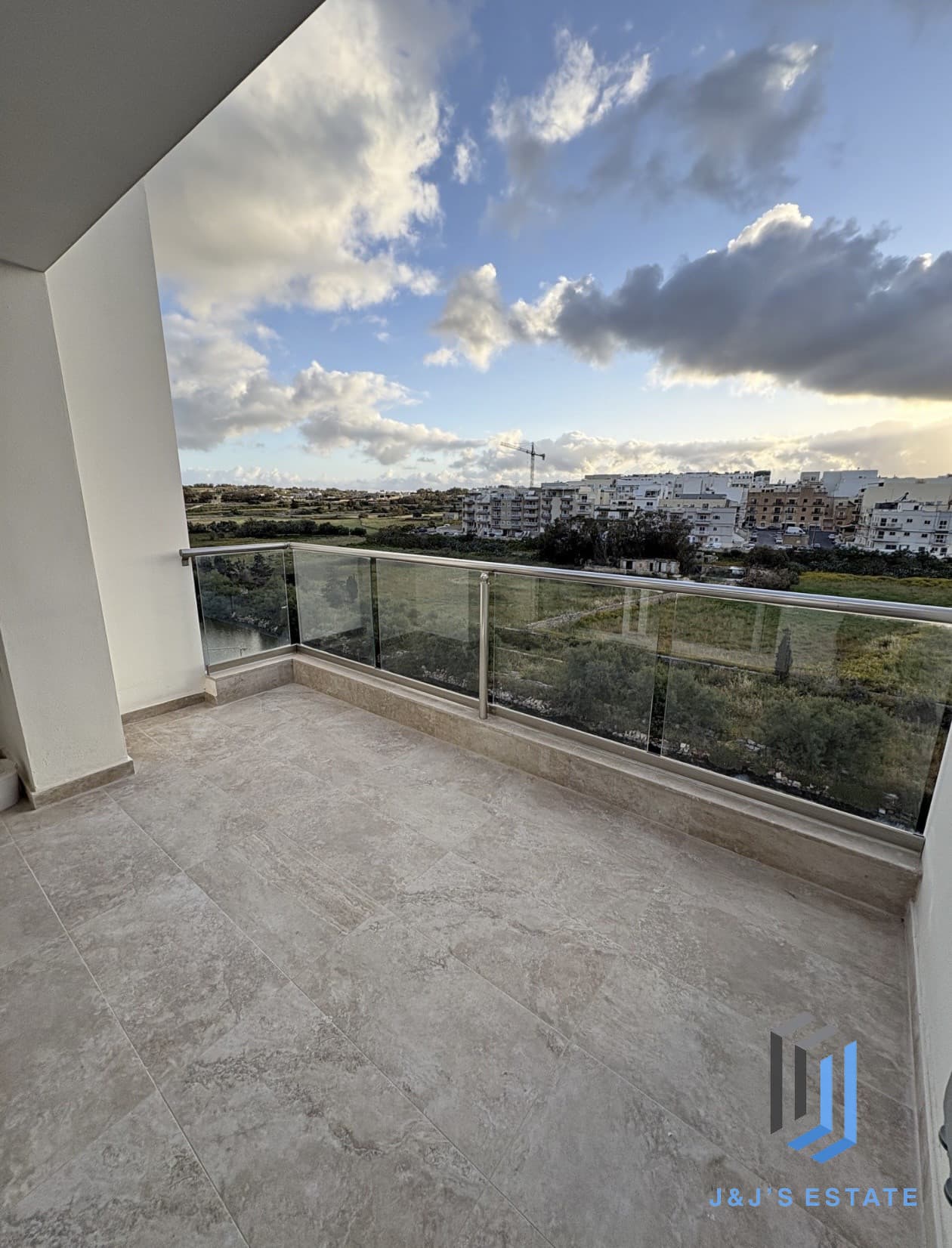 Tastefully Furnished 3-Bed Marsaskala Apartment · 5