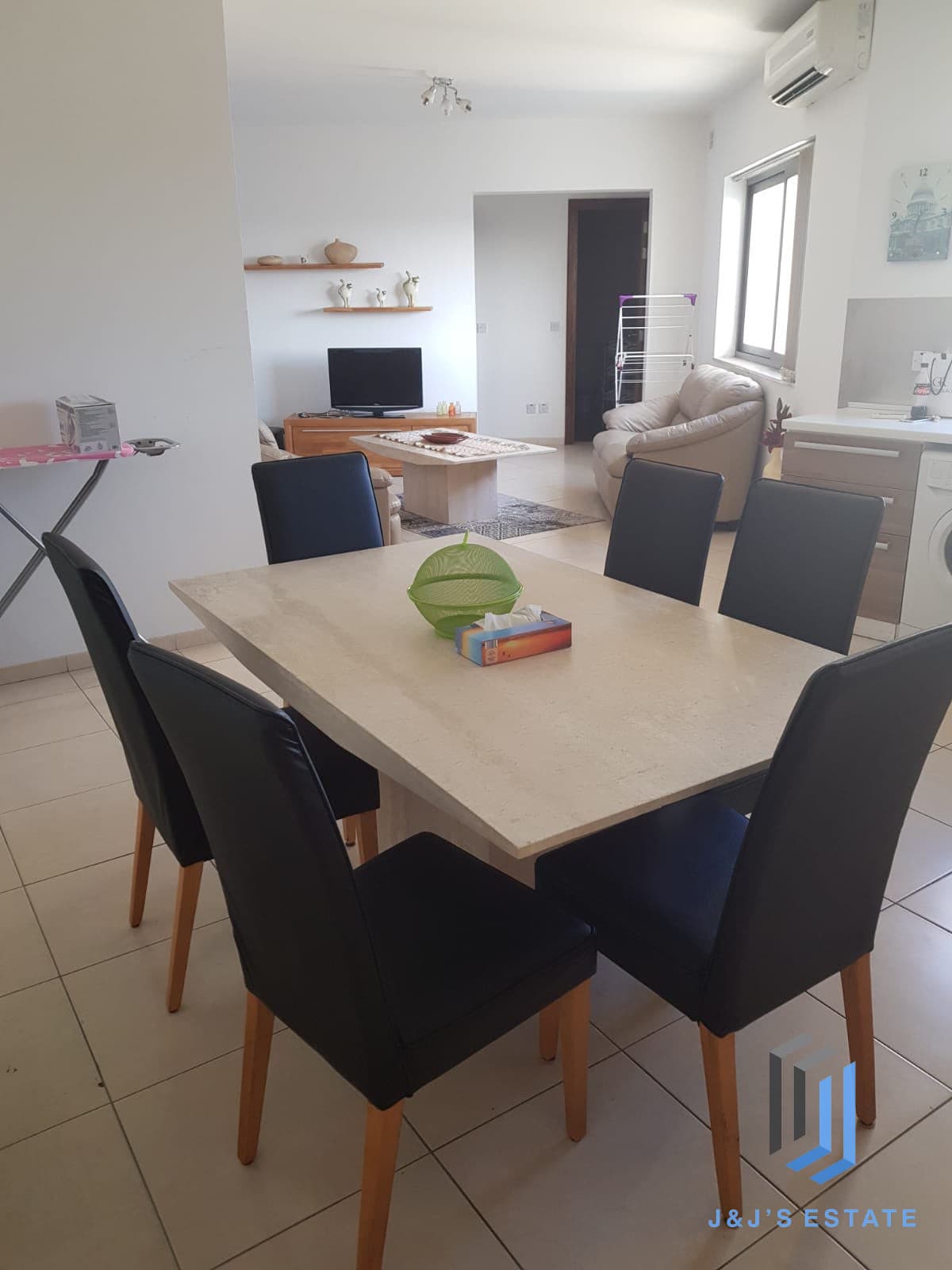 Furnished 2-Bed San Gwann Apartment with Panoramic Views · 6
