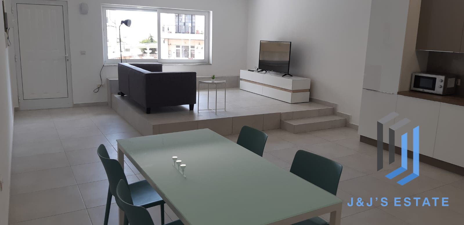 Furnished 3 Bedroom Elevated Maisonette in Birkirkara-Swatar · 8
