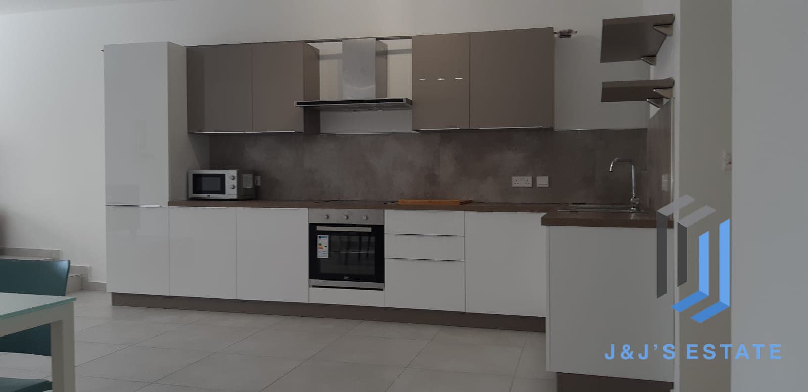 Furnished 3 Bedroom Elevated Maisonette in Birkirkara-Swatar · 5