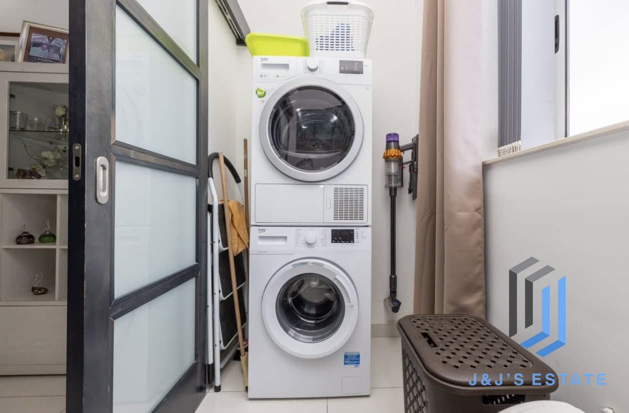 Furnished 2-Bed, 2-Bath Apartment in Qawra · 11