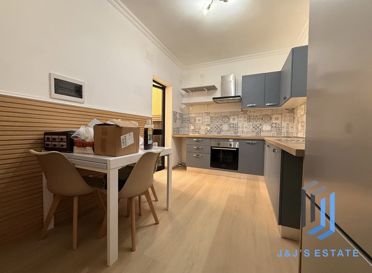 Spacious 2-Bedroom, 2-Bathroom · 4
