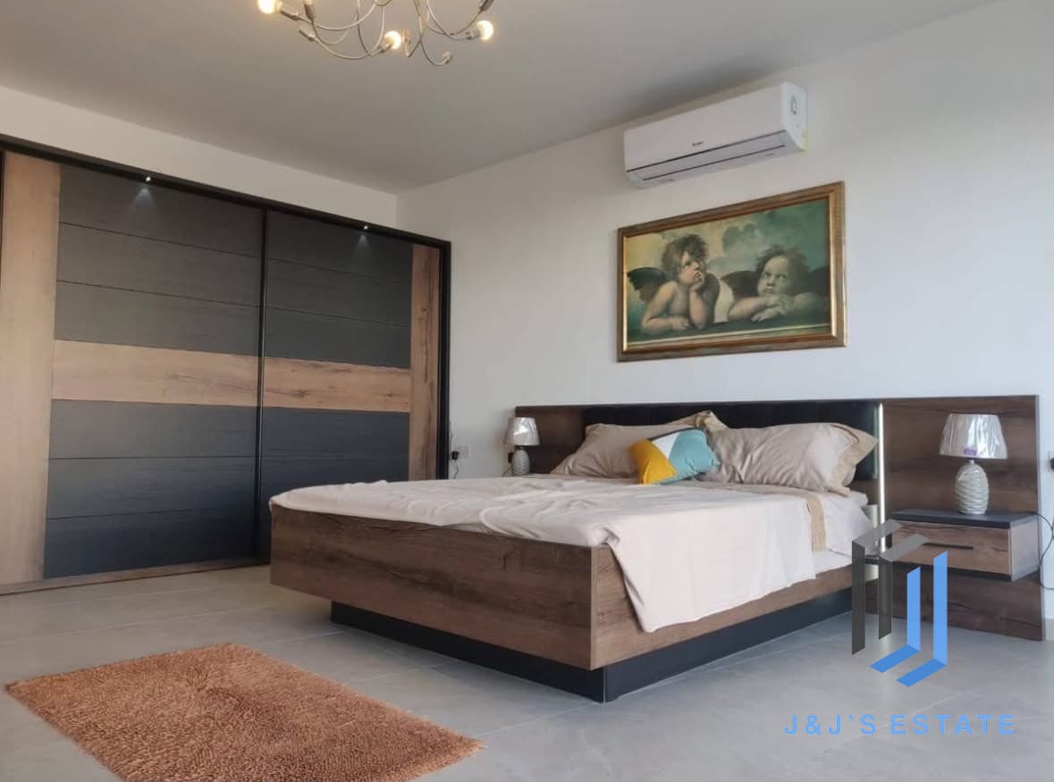 Fully furnished three-bedroom apartment in Zebbug · 6