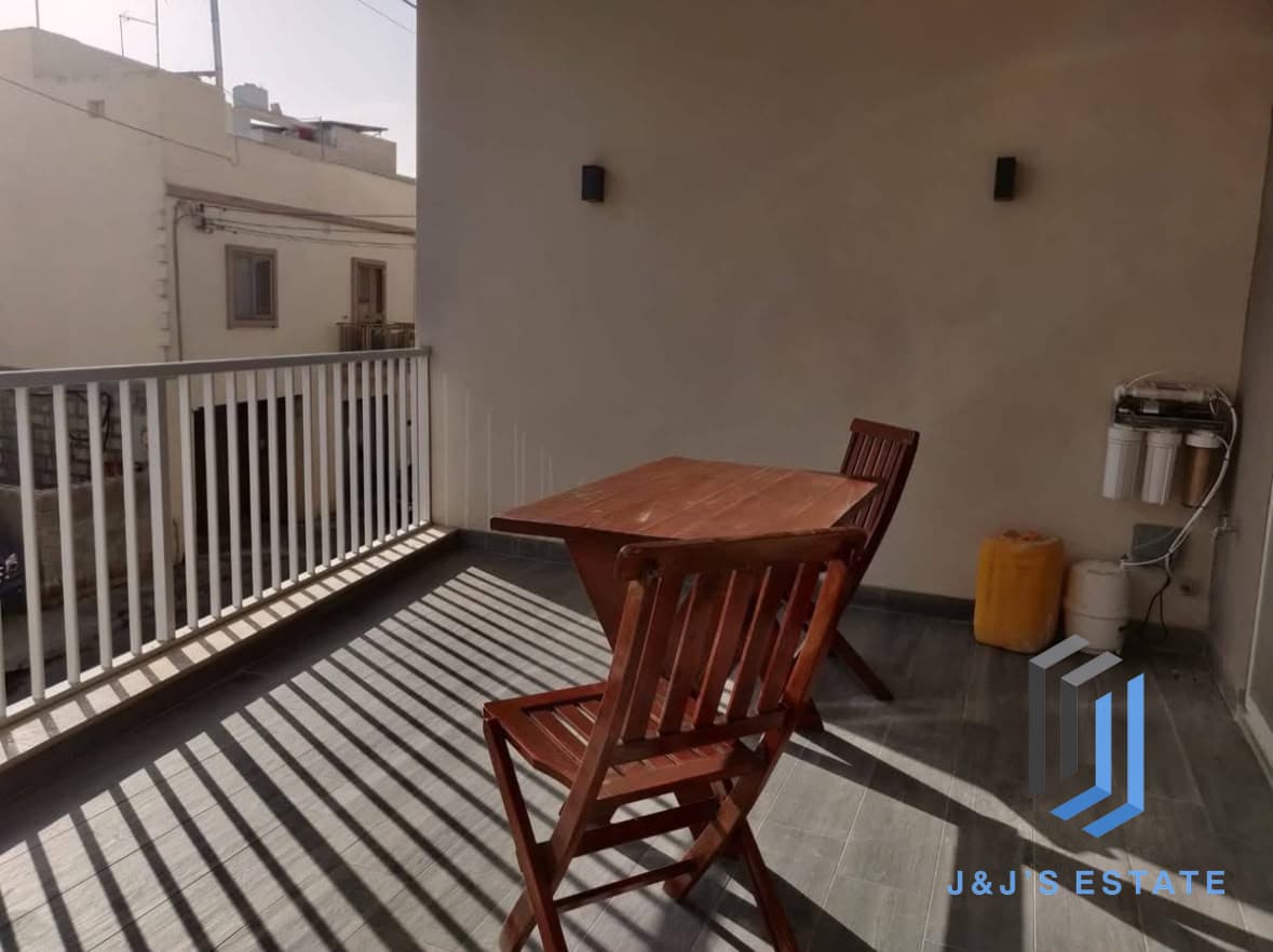 Fully furnished three-bedroom apartment in Zebbug · 1