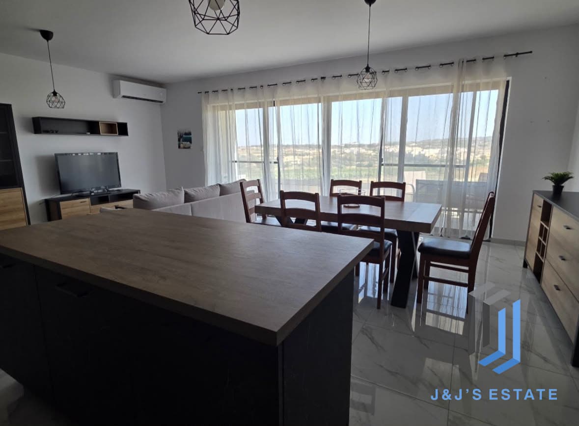 Furnished 3-Bedroom Home in Mosta · 2