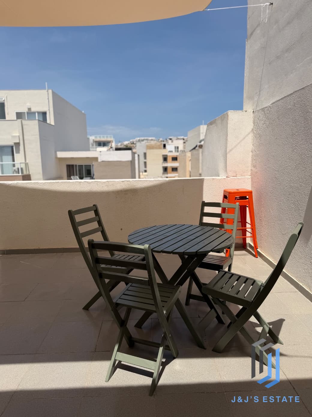 Furnished 1-Bedroom Apartment in Gzira · 6