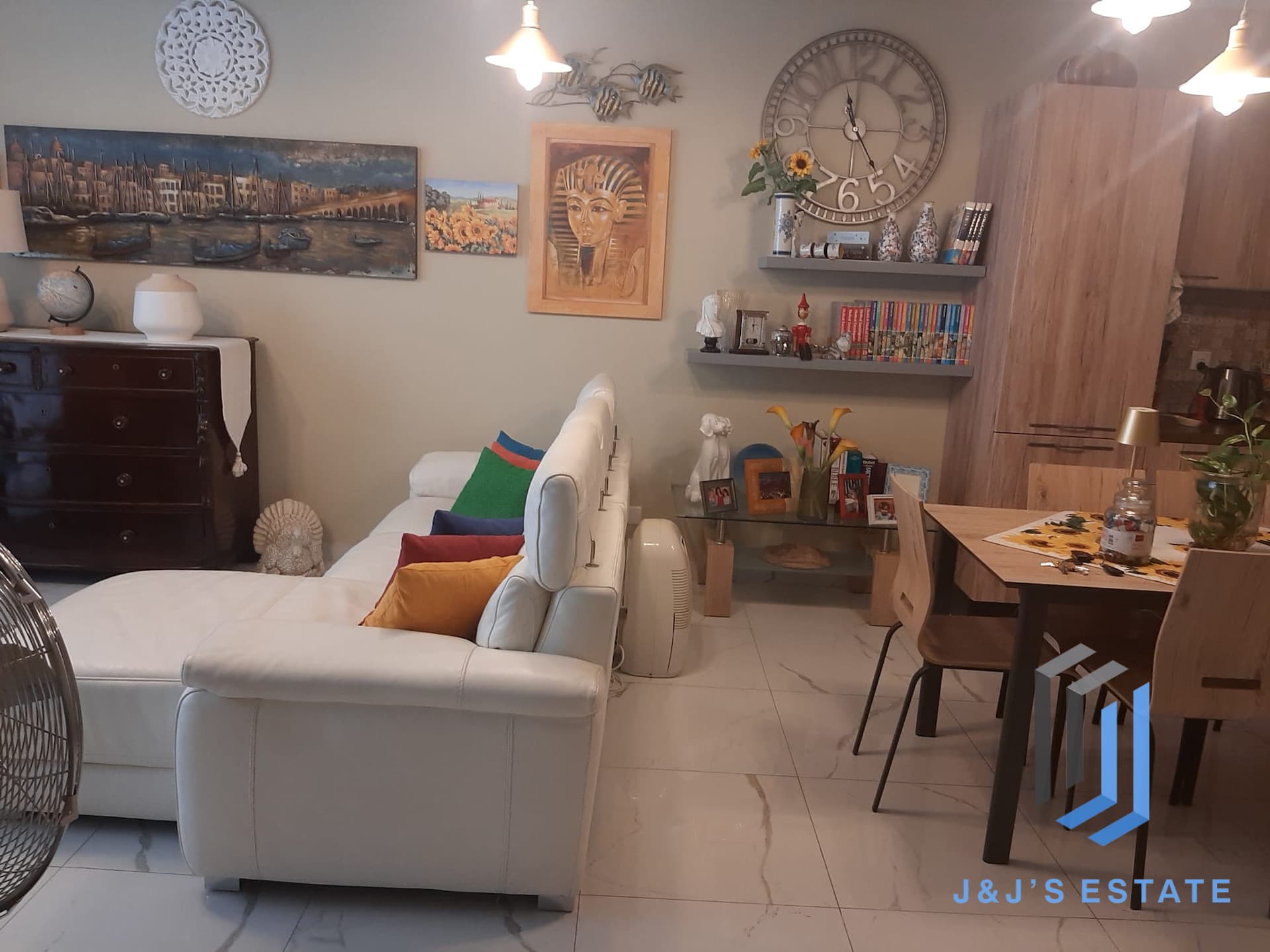 Furnished 2-Bed Apartment with Sea Views in St Paul's Bay · 2