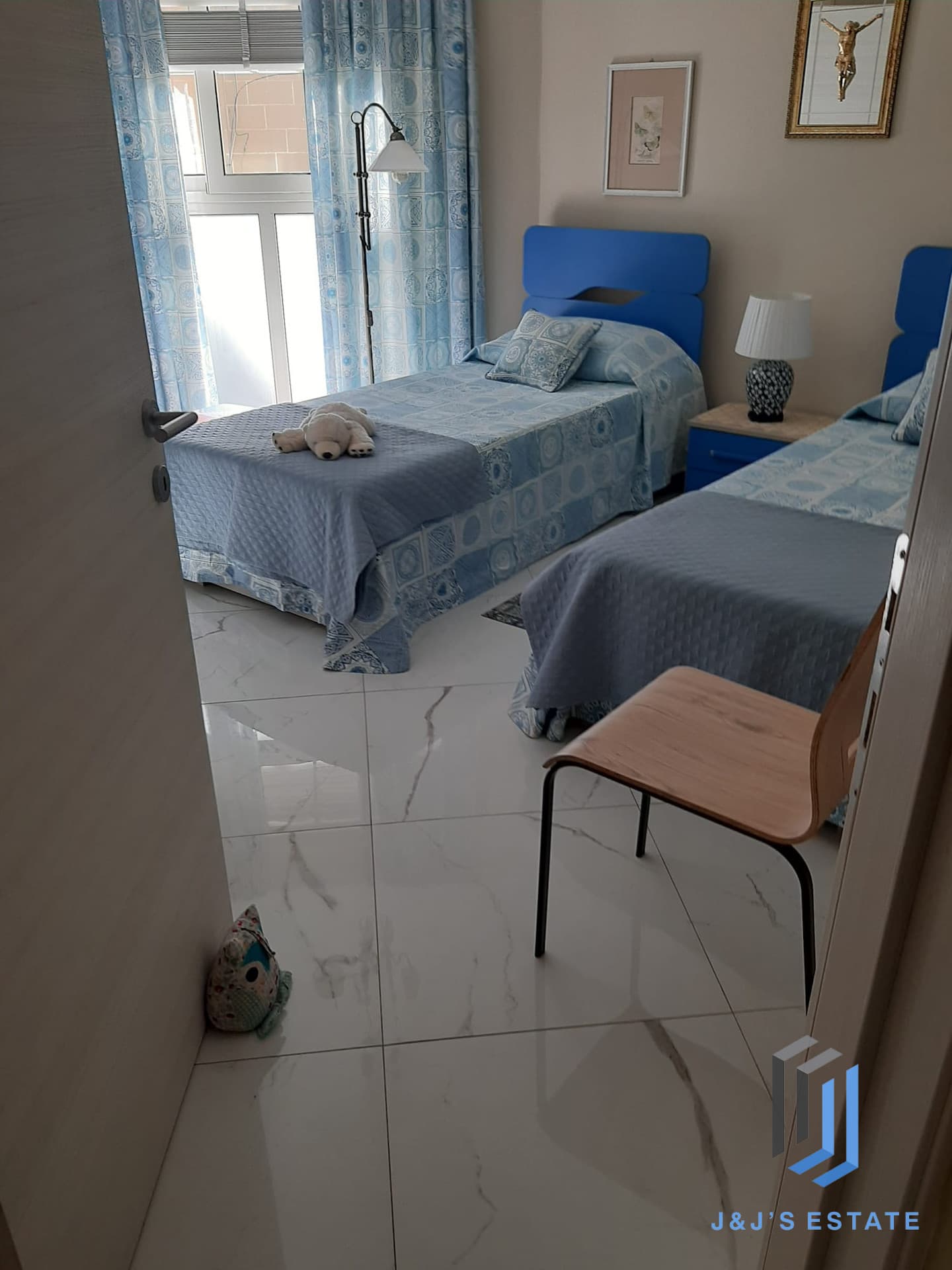 Furnished 2-Bed Apartment with Sea Views in St Paul's Bay · 13