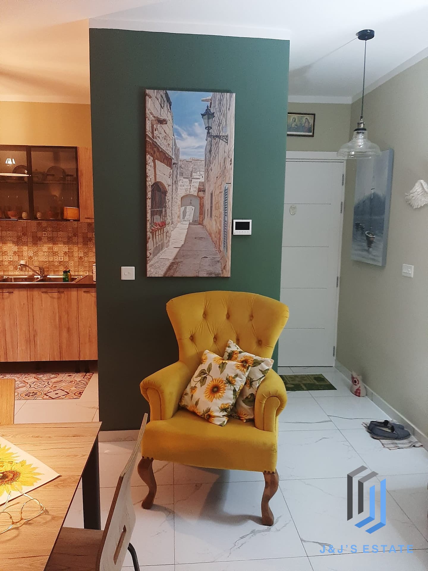 Furnished 2-Bed Apartment with Sea Views in St Paul's Bay · 3