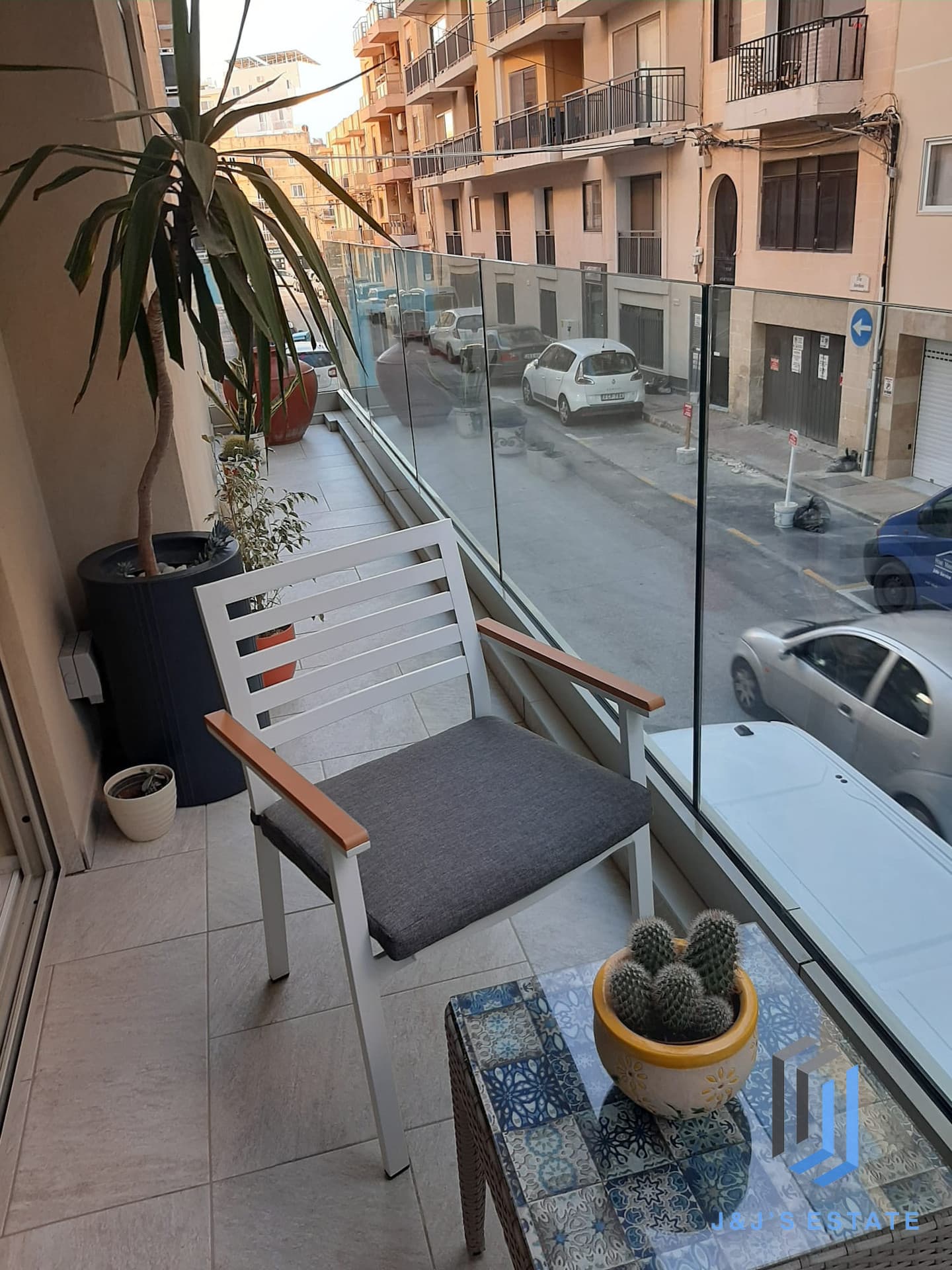 Furnished 2-Bed Apartment with Sea Views in St Paul's Bay · 9