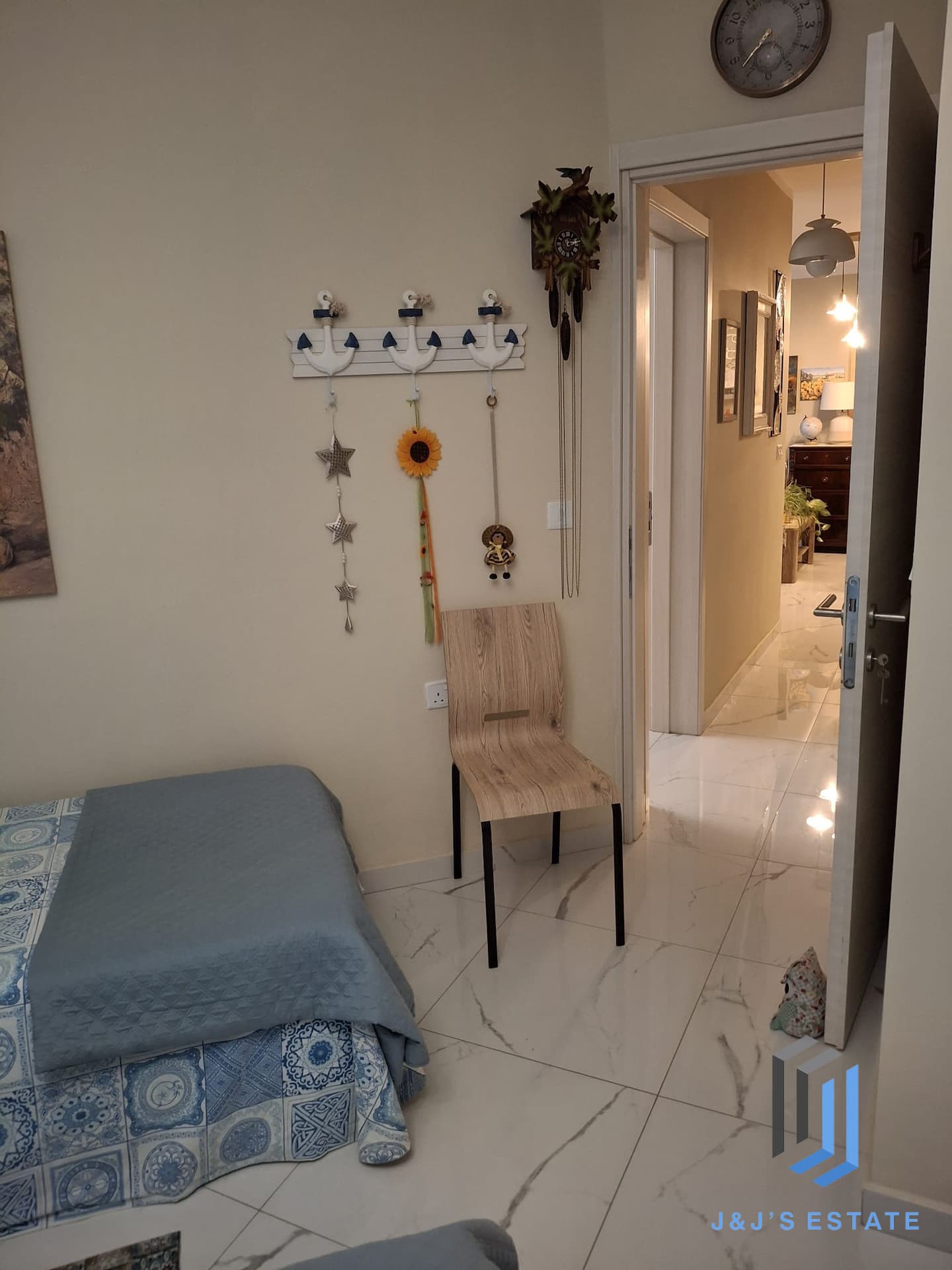 Furnished 2-Bed Apartment with Sea Views in St Paul's Bay · 17