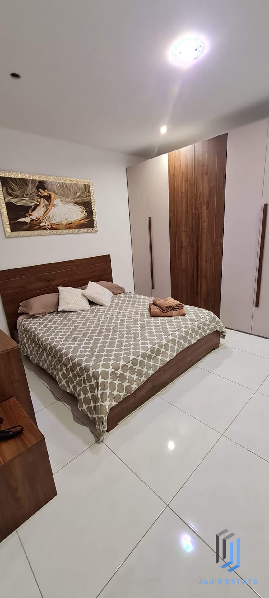 Fully furnished 2-bedroom apartment with sea view in Bugibba · 8