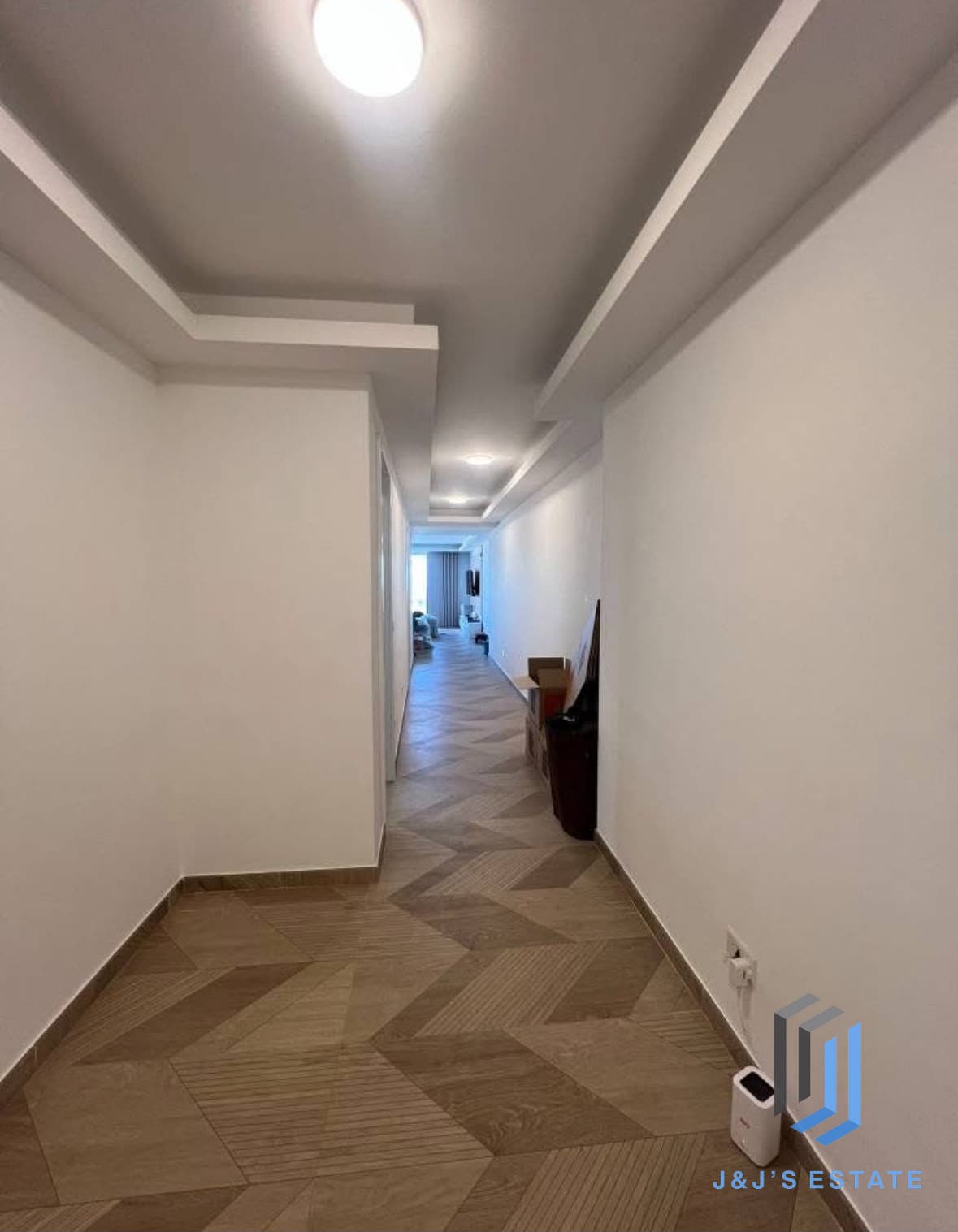 Three-bedroom furnished penthouse with pool, garage and panoramic views in Għarb · 8