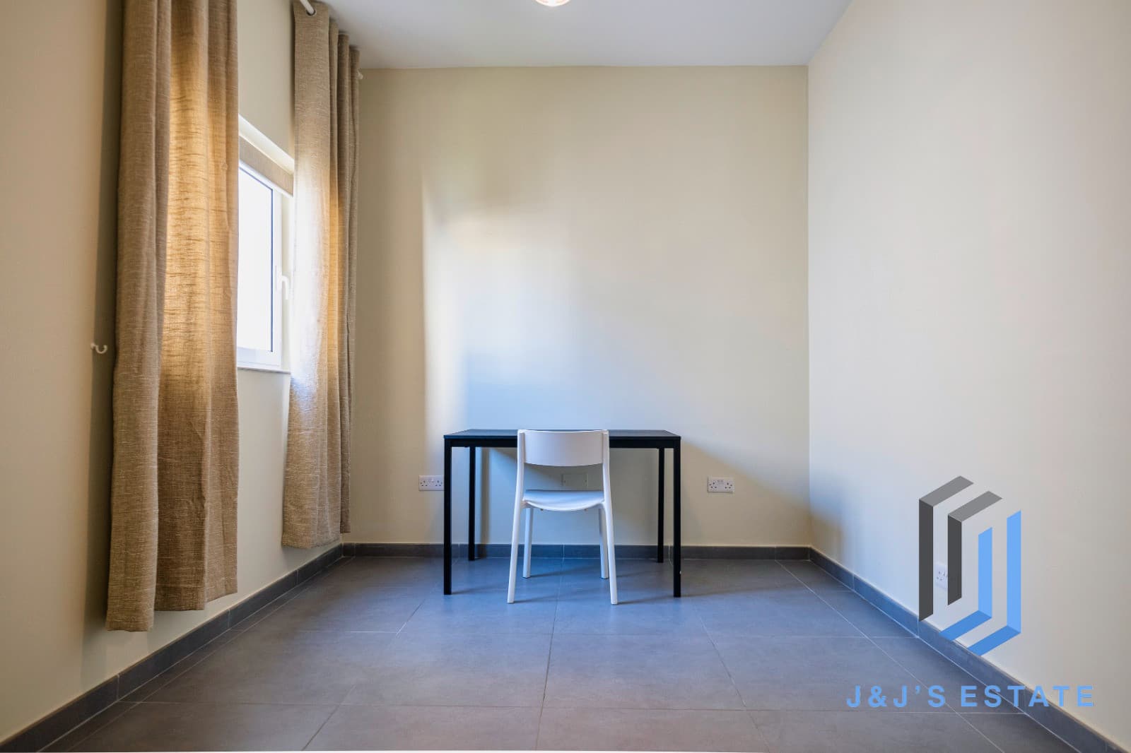 Furnished 3-Bed, 2-Bath Apartment in Sliema/Gzira Side · 14