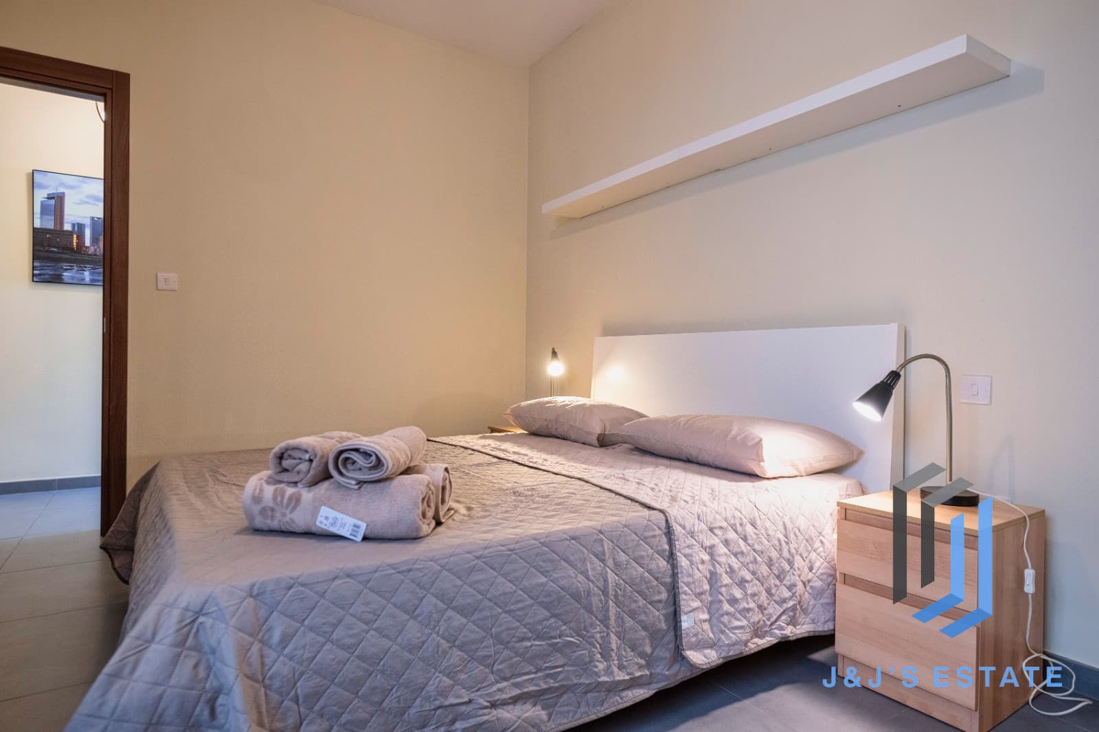 Furnished 3-Bed, 2-Bath Apartment in Sliema/Gzira Side · 22