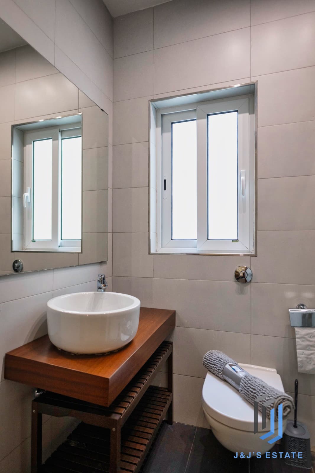 Furnished 3-Bed, 2-Bath Apartment in Sliema/Gzira Side · 30