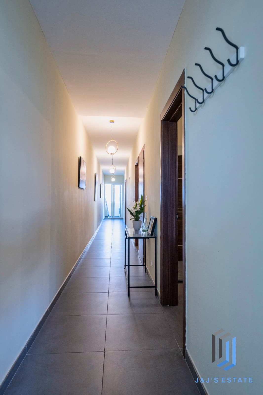Furnished 3-Bed, 2-Bath Apartment in Sliema/Gzira Side · 18