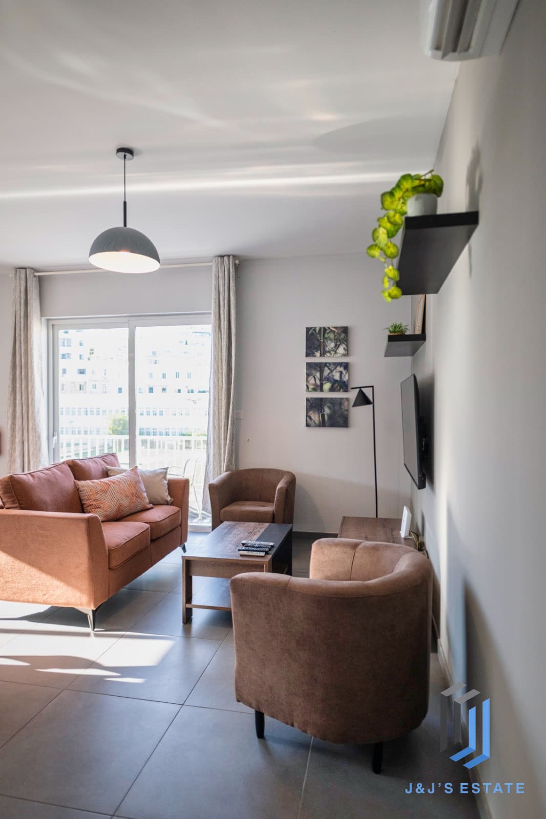 Furnished 3-Bed, 2-Bath Apartment in Sliema/Gzira Side · 6