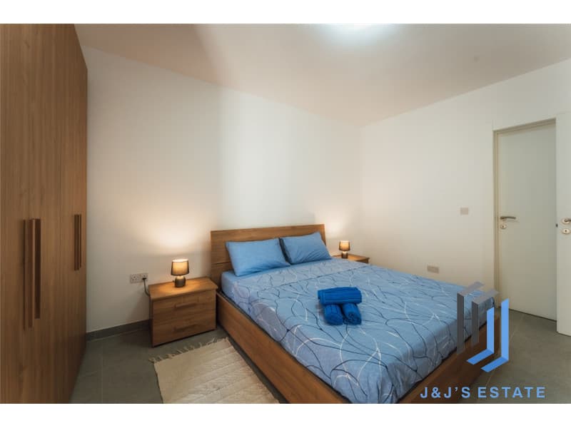 Furnished 2-Bed, 2-Bath Apartment in Pieta · 14