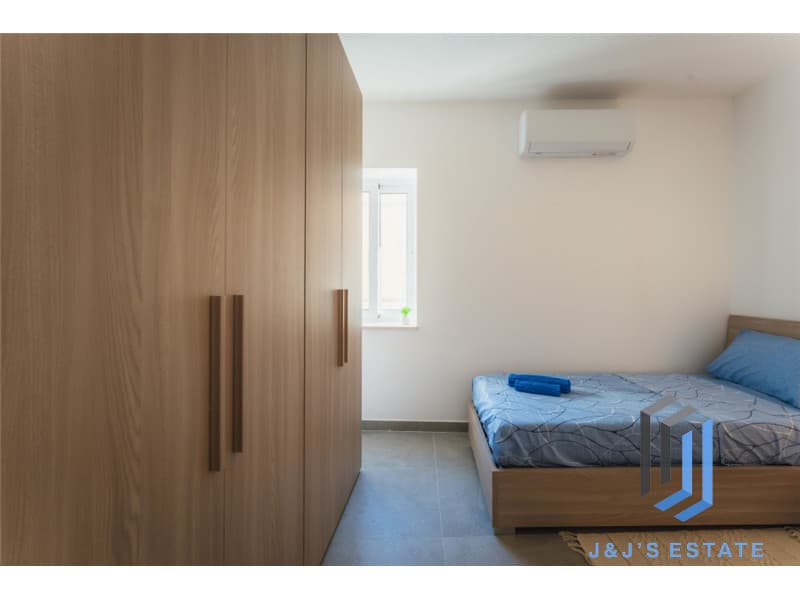 Furnished 2-Bed, 2-Bath Apartment in Pieta · 16