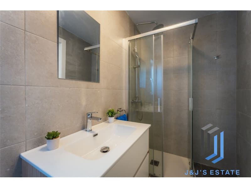Furnished 2-Bedroom Apartment in Pieta · 26