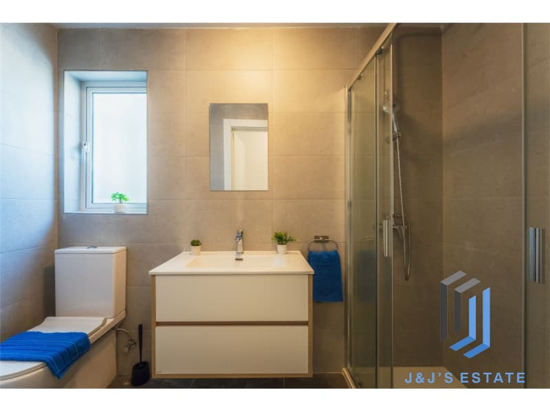 Furnished 2-Bedroom Apartment in Pieta · 27
